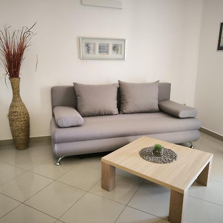 Hektorovic Poolside Apartments โบล ภายนอก รูปภาพ