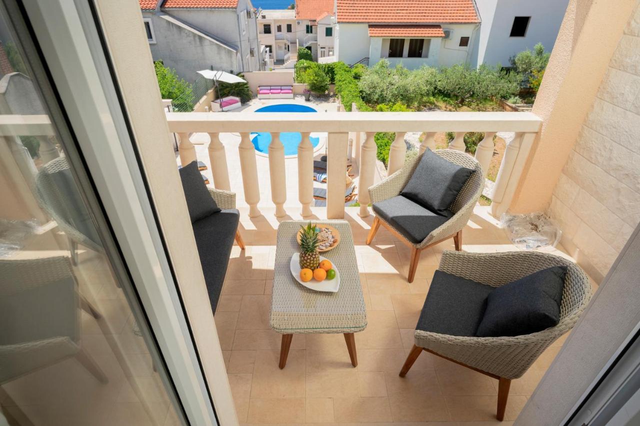 Hektorovic Poolside Apartments โบล ภายนอก รูปภาพ