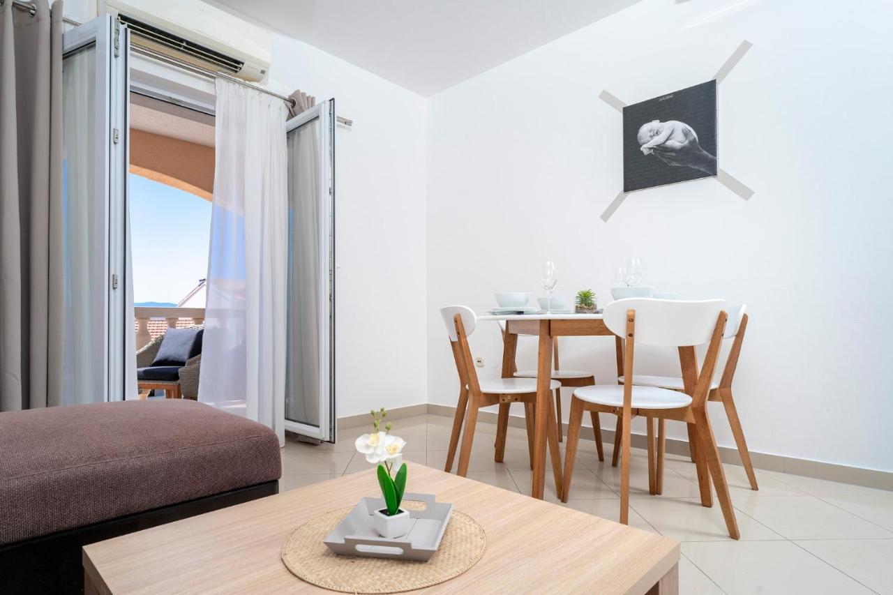 Hektorovic Poolside Apartments โบล ภายนอก รูปภาพ