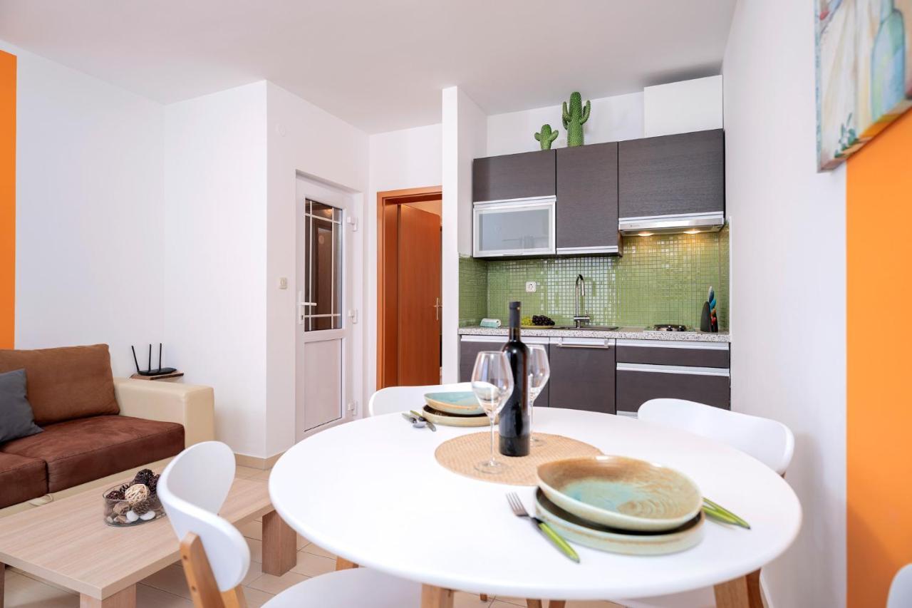 Hektorovic Poolside Apartments โบล ภายนอก รูปภาพ